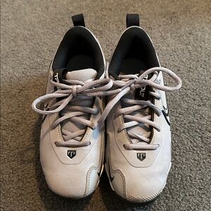 Nike Youth Cleats Trout Fast Flex, Size 1.5
